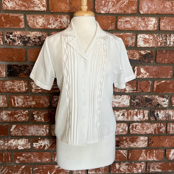 White button up top - Picture 1 of 6